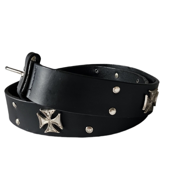 Randy River Men's leather belt with the studs and a cross. L Made in Canada. New - Picture 4 of 4